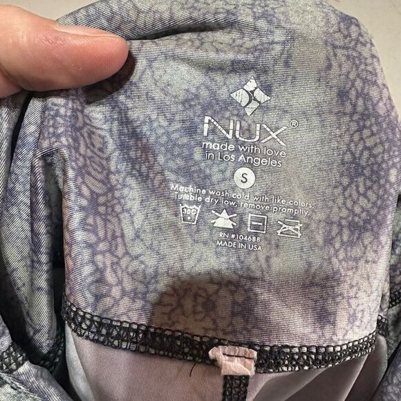 Nux Women's Rio Mid Rise Printed Yoga Cropped Capri Leggings Purple gray Small - Picture 4 of 9